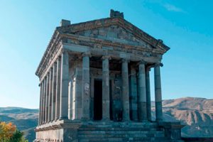 экскурсия по Армении из Еревана Гарни Гегард