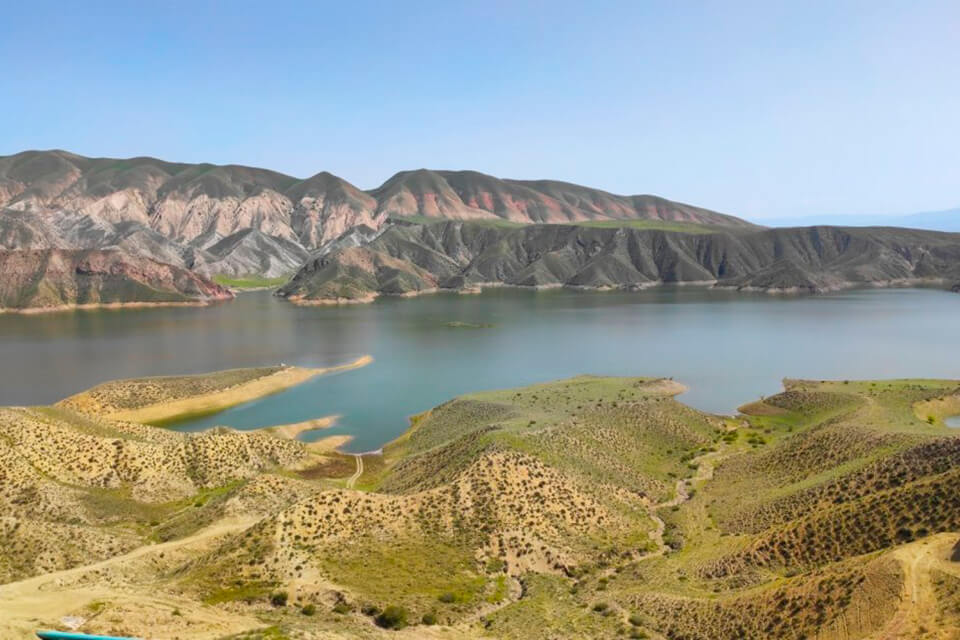 Откройте для себя уникальное Азатское водохранилище в Армении