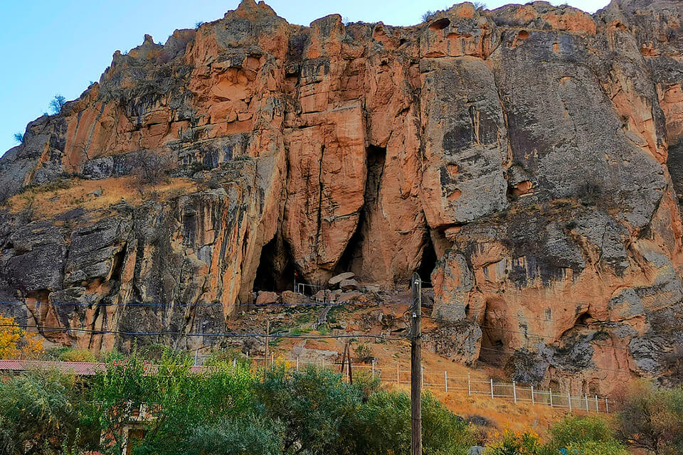 пещера птиц Армения
