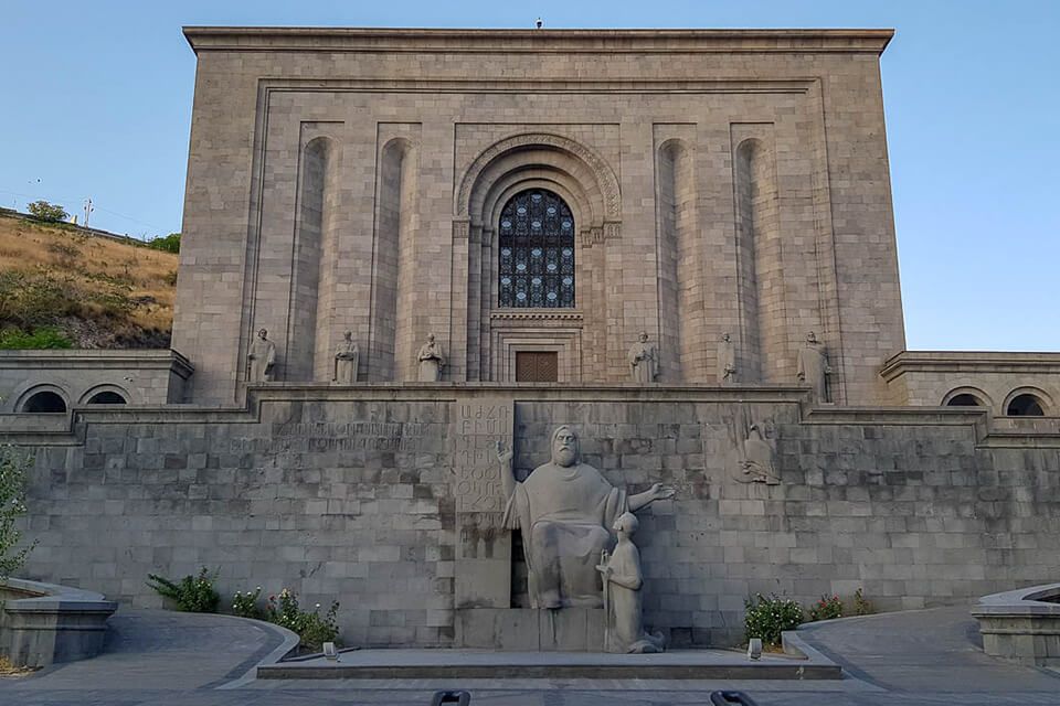 Матенадаран: Сокровищница древних рукописей Армении