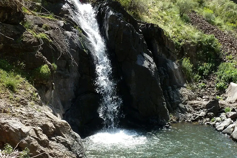 Natural plunge pool at the base of Herher Waterfall