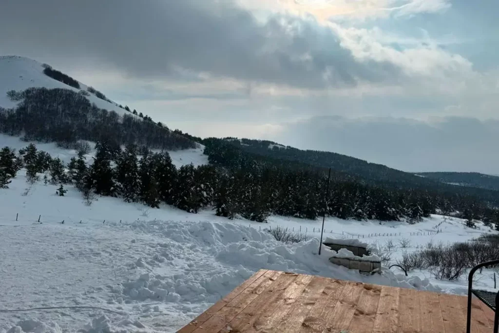 Курорт Майлер зимой — горные склоны в Арагацотнской области