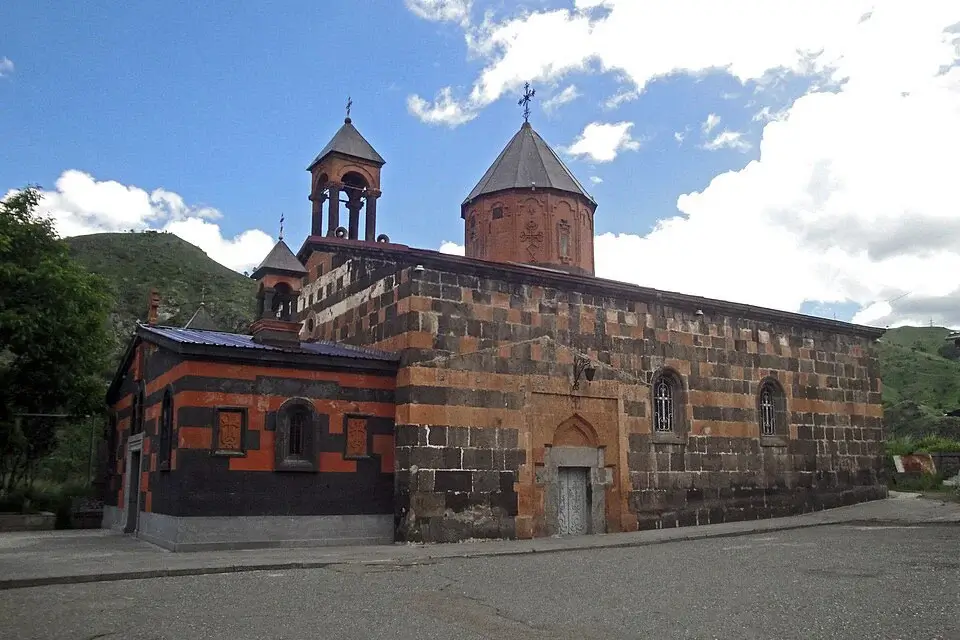 Surb Astvatsatsin Church, Vanadzor — 19th-century black and red tuff