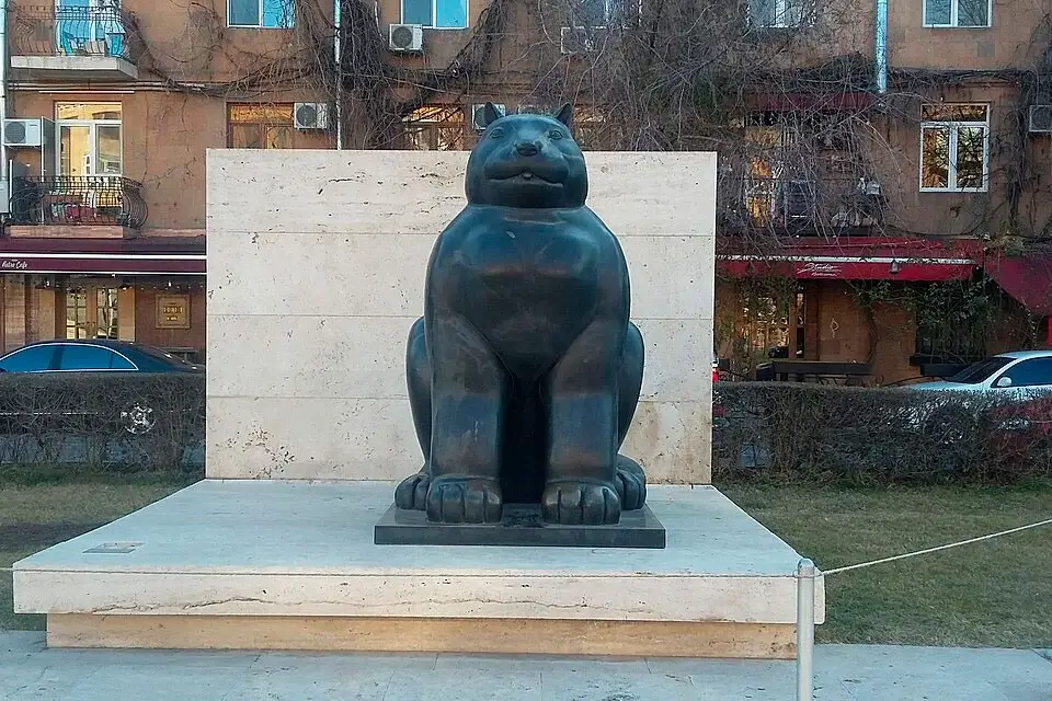 Botero Cat sculpture in Yerevan