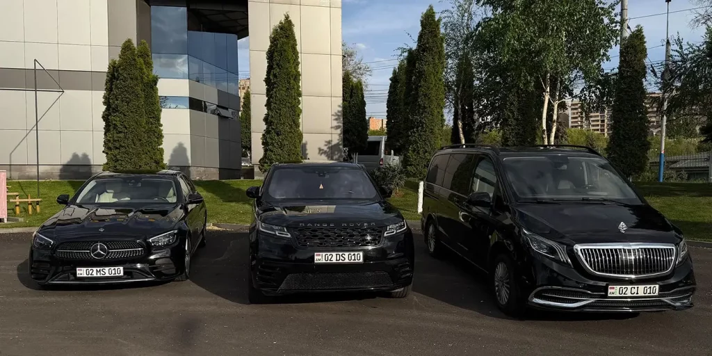 Автомобили SLS Armenian Tour для экскурсий, трансферов и поездок с водителем в Ереване