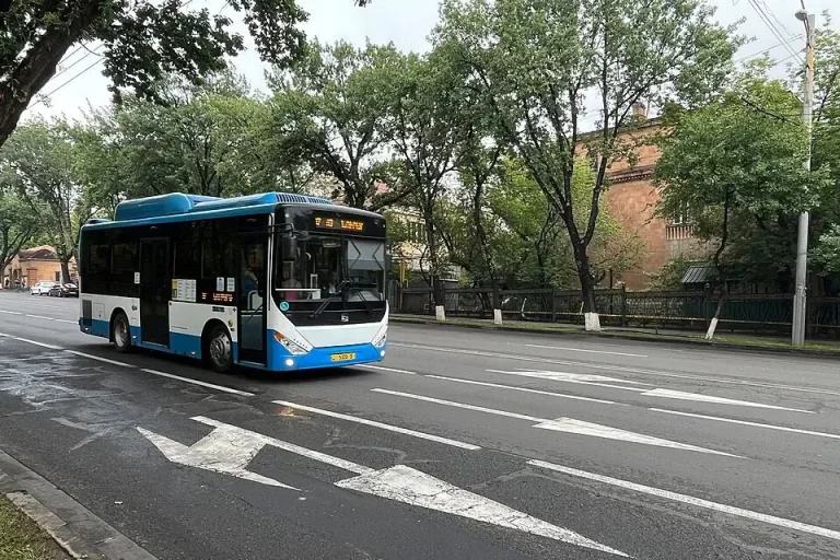 Transport in Armenia — public transport and roads in Yerevan